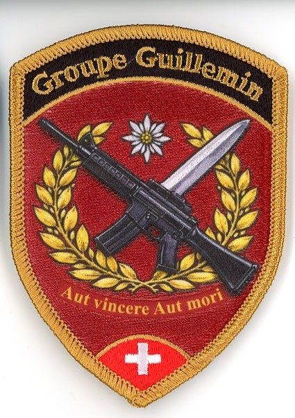 Badge brodé personnalisé réalisé pour une section de l’armée suisse