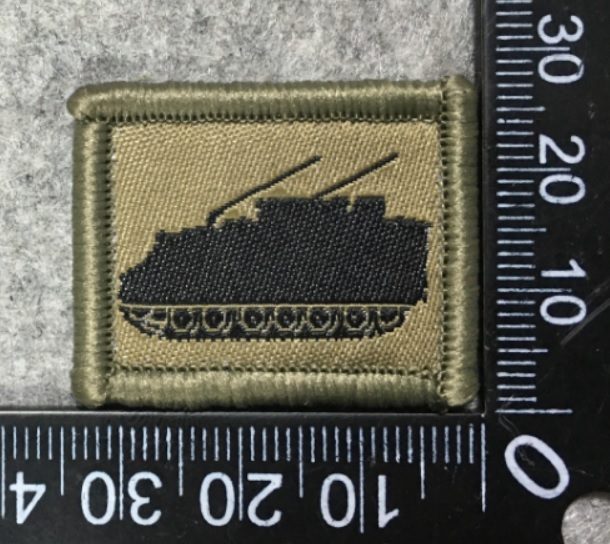 Badge brodé personnalisé réalisé pour une section de l’armée suisse