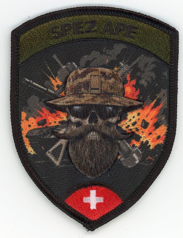 Badge brodé personnalisé réalisé pour une section de l’armée suisse