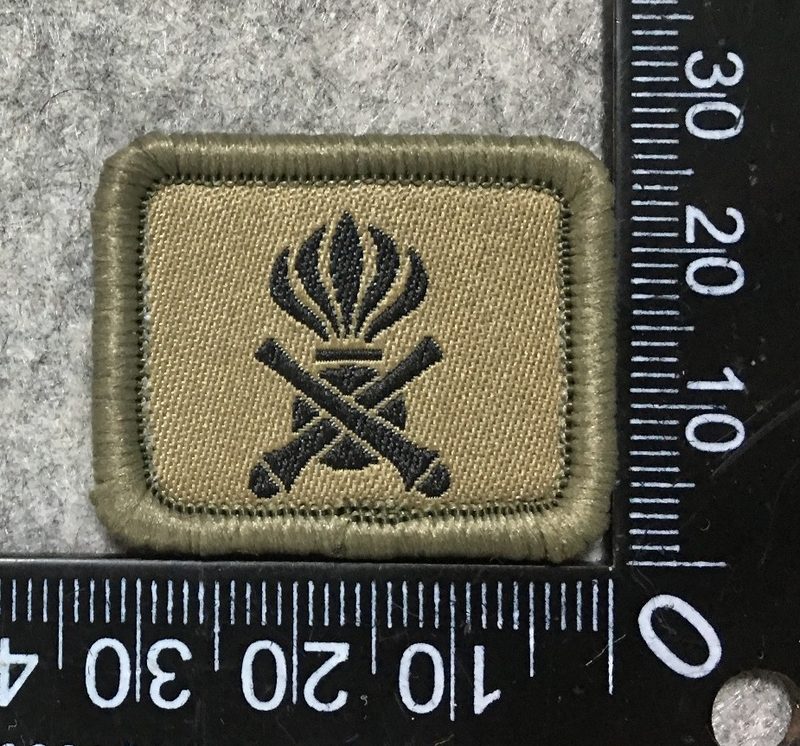 Badge brodé personnalisé réalisé pour une section de l’armée suisse