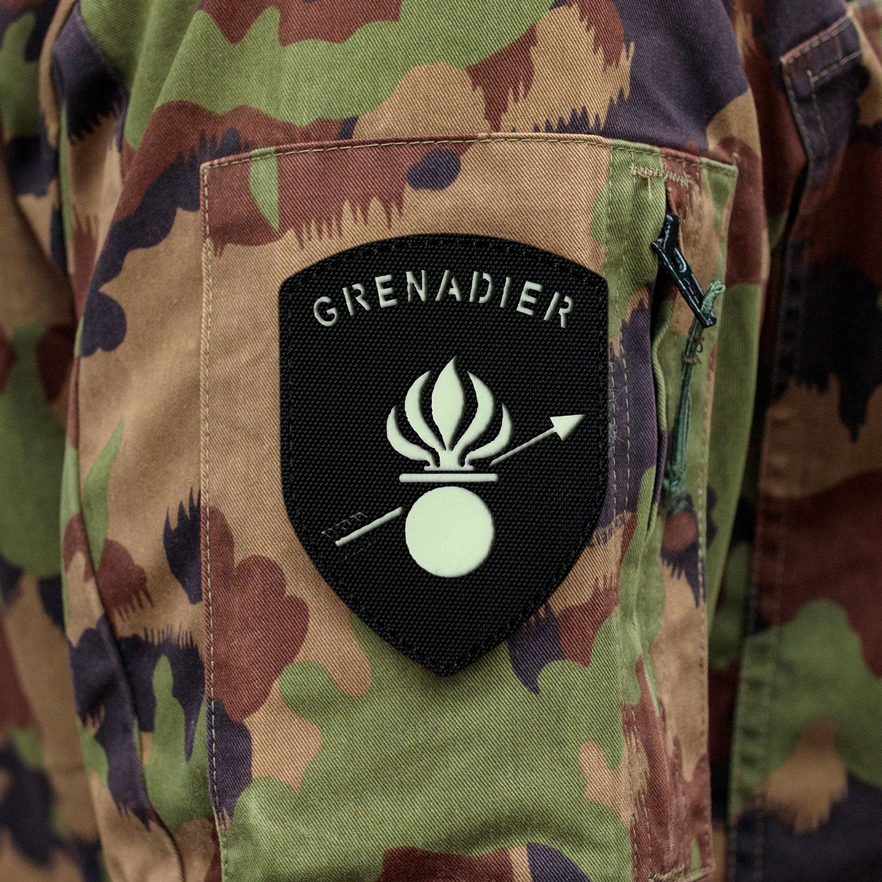 Grenadier - Badge - Fluorescent