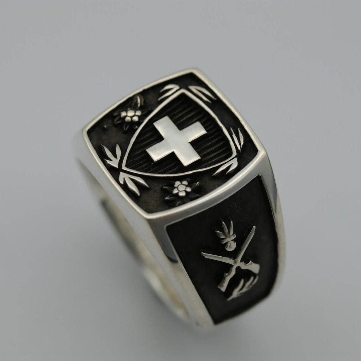 Infanterie - Chevalière d'Officier en argent